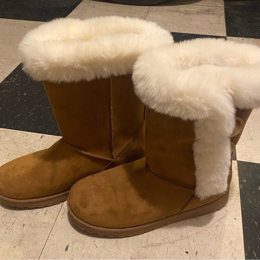 Women’s Booties Size 9